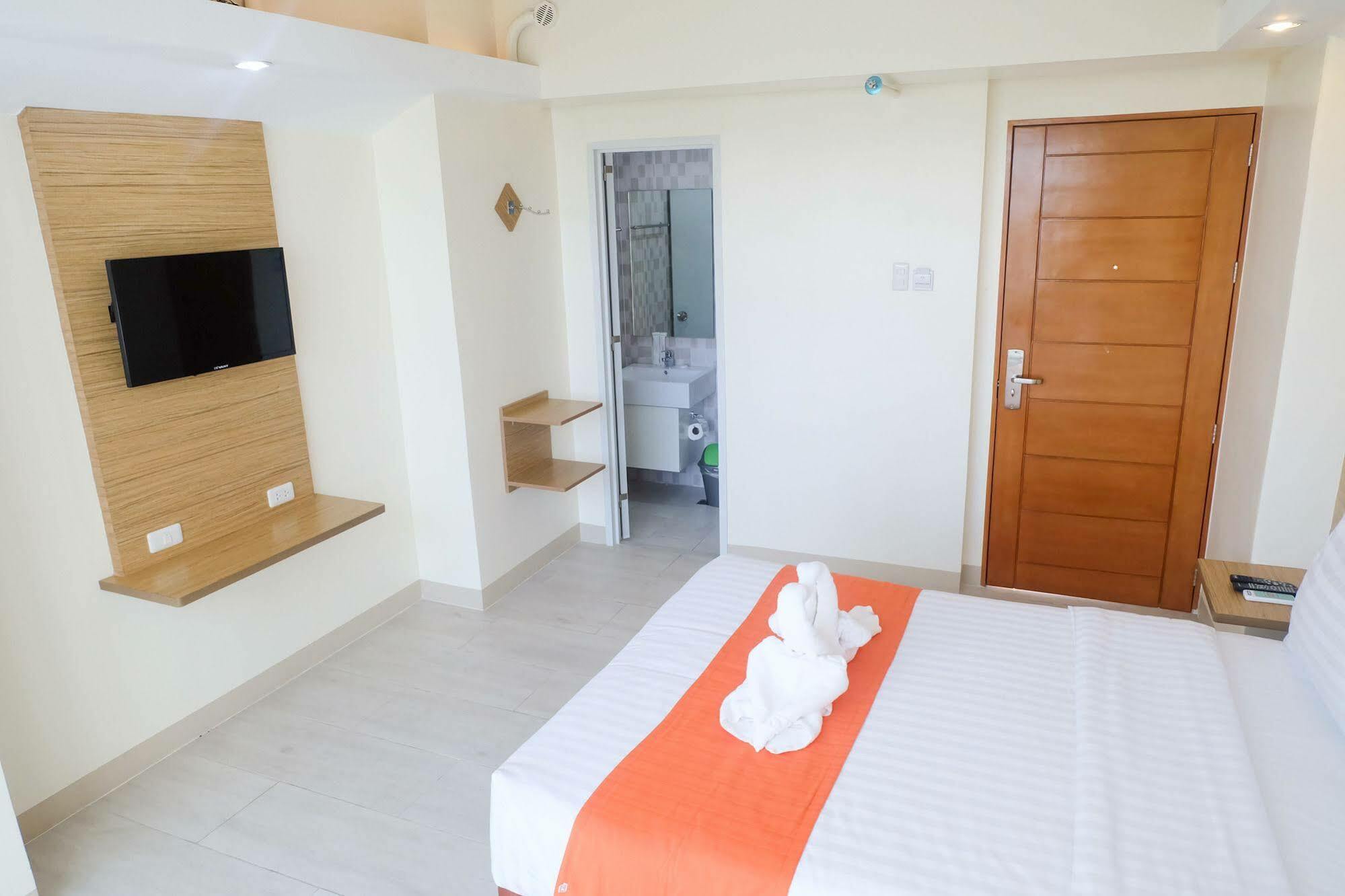 Chambre Hotel Mactan Lapu-Lapu City Eksteriør bilde